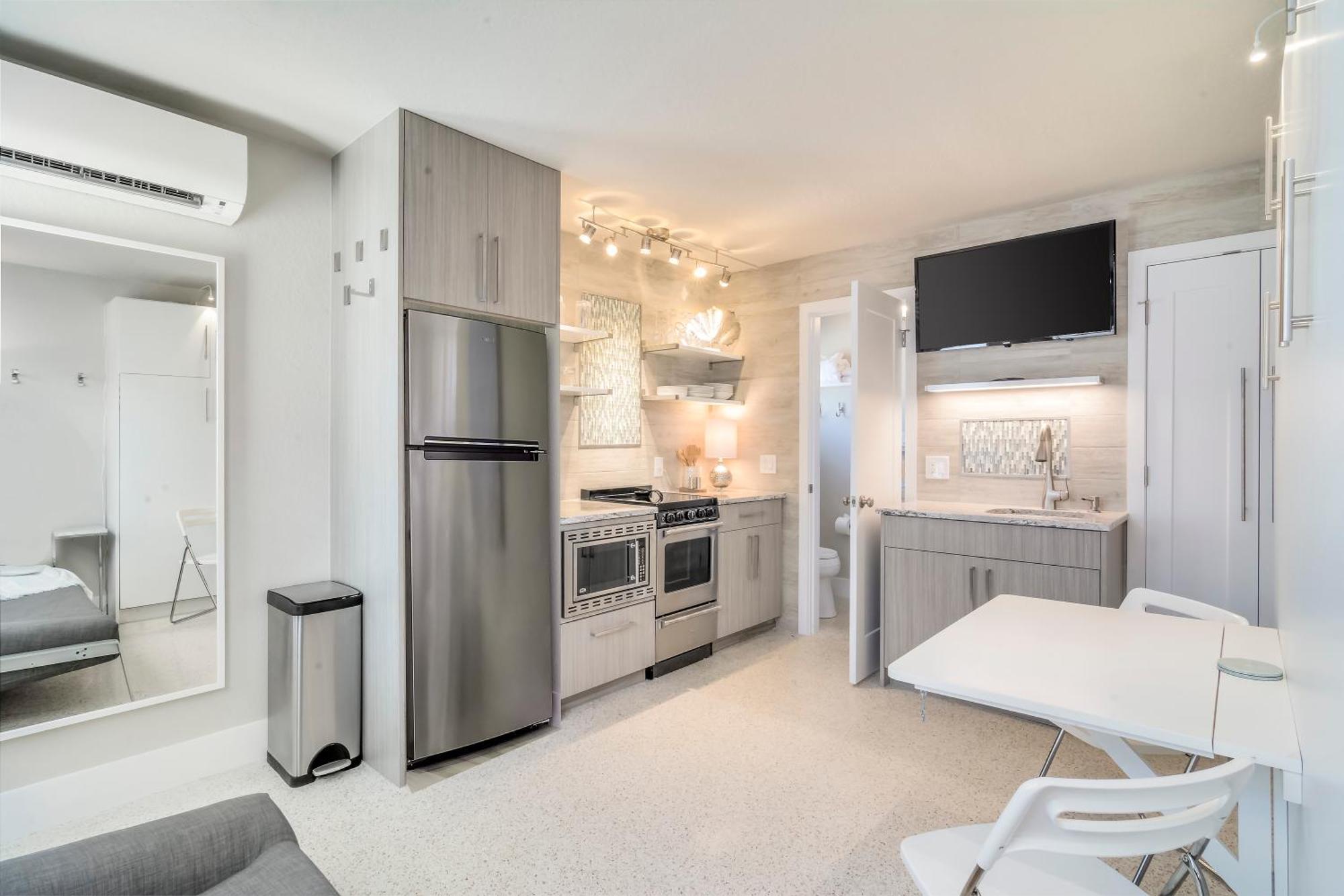 Boutique Vacation Rental Complex At Beach 可可比奇 外观 照片